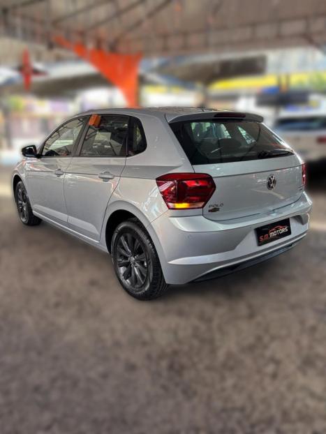 VOLKSWAGEN Polo Hatch 1.0 12V 4P 200 TSI  COMFORTLINE AUTOM�TICO, Foto 11