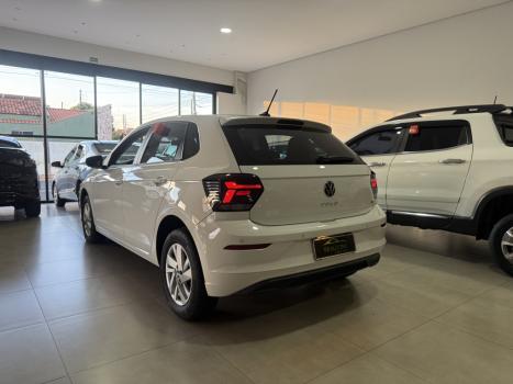 VOLKSWAGEN Polo Hatch 1.0 12V 4P 200 TSI  COMFORTLINE AUTOM�TICO, Foto 4
