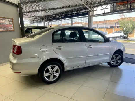 VOLKSWAGEN Polo Sedan 1.6 4P FLEX, Foto 7