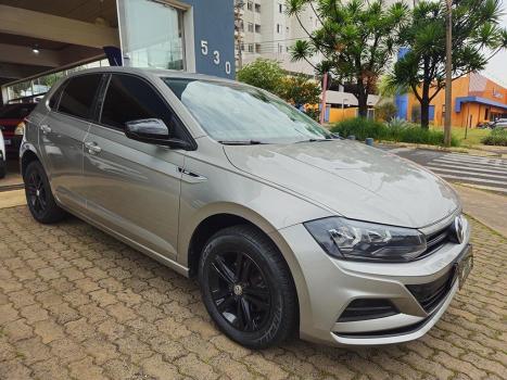 VOLKSWAGEN Polo Sedan 1.6 4P FLEX, Foto 2