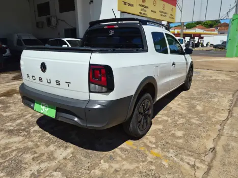 VOLKSWAGEN Saveiro 1.6 16V FLEX MSI ROBUST CABINE DUPLA, Foto 5