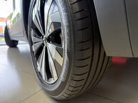 VOLKSWAGEN T-Cross 1.0 4P 200 TSI FLEX COMFORTLINE AUTOM�TICO, Foto 5