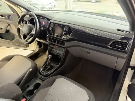 VOLKSWAGEN T-Cross 1.0 4P 200 TSI FLEX COMFORTLINE AUTOM�TICO, Foto 11