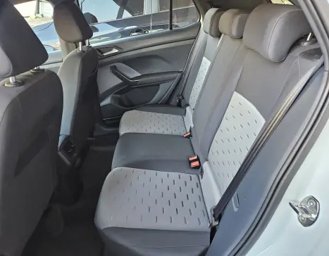 VOLKSWAGEN T-Cross 1.0 4P 200 TSI FLEX COMFORTLINE AUTOMÁTICO, Foto 6 VOLKSWAGEN T-Cross 1.0 4P 200 TSI FLEX COMFORTLINE AUTOMÁTICO, Foto 6