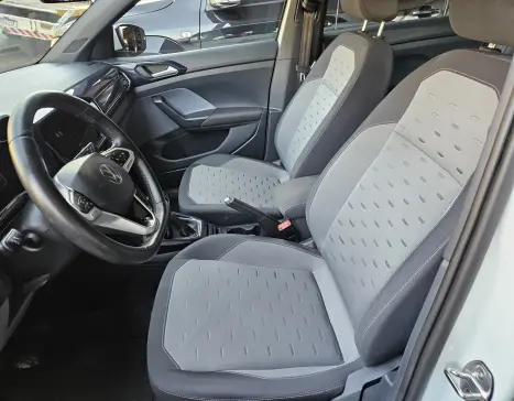 VOLKSWAGEN T-Cross 1.0 4P 200 TSI FLEX COMFORTLINE AUTOMÁTICO, Foto 8 VOLKSWAGEN T-Cross 1.0 4P 200 TSI FLEX COMFORTLINE AUTOMÁTICO, Foto 8