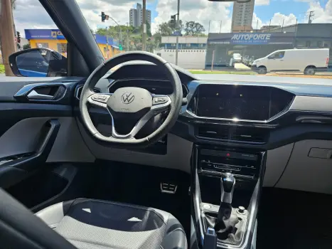 VOLKSWAGEN T-Cross 1.4 4P 250 TSI FLEX HIGHLINE AUTOM�TICO, Foto 9