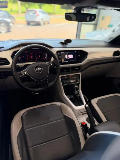 VOLKSWAGEN T-Cross 1.4 4P 250 TSI FLEX HIGHLINE AUTOM�TICO, Foto 7