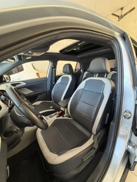 VOLKSWAGEN T-Cross 1.4 4P 250 TSI FLEX HIGHLINE AUTOM�TICO, Foto 8