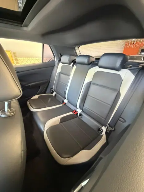 VOLKSWAGEN T-Cross 1.4 4P 250 TSI FLEX HIGHLINE AUTOM�TICO, Foto 9