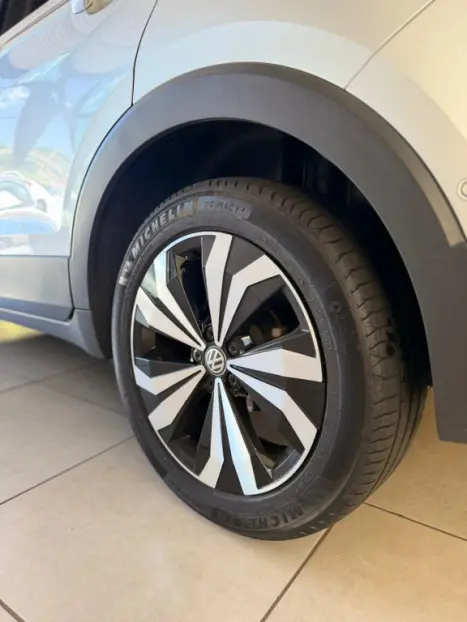 VOLKSWAGEN T-Cross 1.4 4P 250 TSI FLEX HIGHLINE AUTOM�TICO, Foto 10