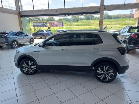 VOLKSWAGEN T-Cross 1.4 4P 250 TSI FLEX HIGHLINE AUTOM�TICO, Foto 8