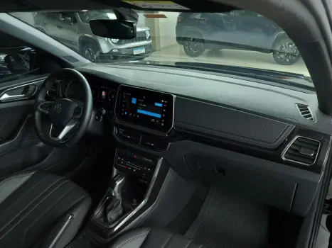 VOLKSWAGEN T-Cross 1.4 4P 250 TSI FLEX HIGHLINE AUTOM�TICO, Foto 12