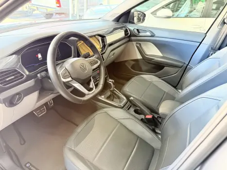 VOLKSWAGEN T-Cross 1.4 4P 250 TSI FLEX HIGHLINE AUTOM�TICO, Foto 9