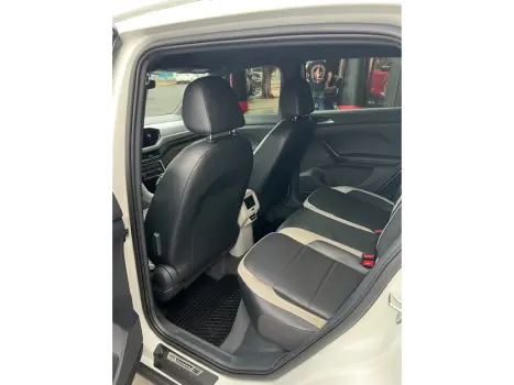 VOLKSWAGEN T-Cross 1.4 4P 250 TSI FLEX HIGHLINE AUTOM�TICO, Foto 8