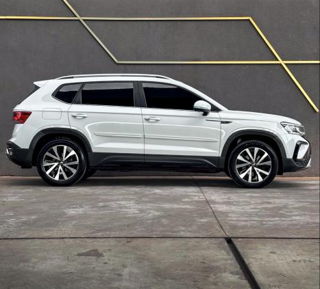 VOLKSWAGEN Taos 1.4 16V 4P FLEX 250 TSI HIGHLINE AUTOM�TICO, Foto 3
