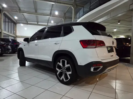 VOLKSWAGEN Taos 1.4 16V 4P FLEX 250 TSI HIGHLINE AUTOM�TICO, Foto 6