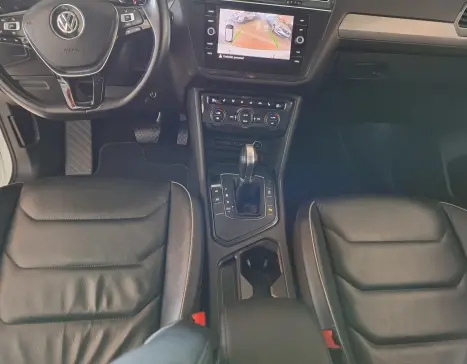VOLKSWAGEN Tiguan 1.4 16V 4P TSI 250 FLEX TURBO COMFORTLINE AUTOM�TICO, Foto 13