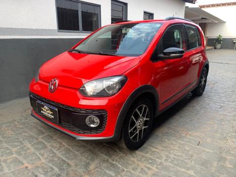 VOLKSWAGEN UP 1.0 12V 4P TSI FLEX RED, Foto 3