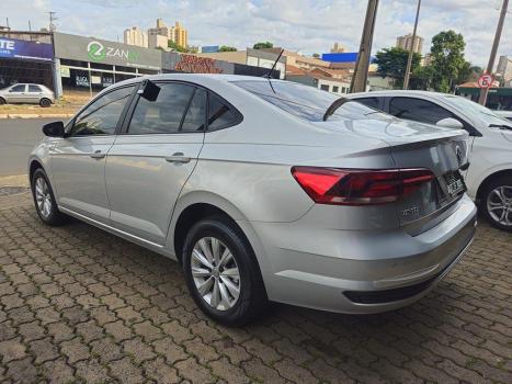 VOLKSWAGEN Virtus 1.0 4P 200 TSI FLEX COMFORTLINE AUTOM�TICO, Foto 5
