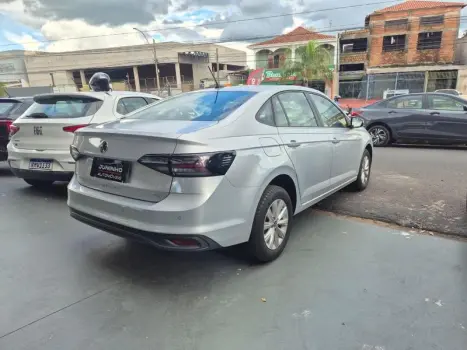 VOLKSWAGEN Virtus 1.0 4P 170 TSI AUTOM�TICO, Foto 3