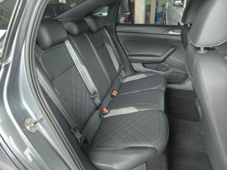 VOLKSWAGEN Virtus 1.4 4P 250 TSI EXCLUSIVE AUTOM�TICO, Foto 16