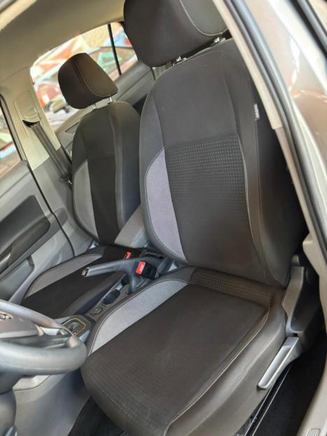 VOLKSWAGEN Virtus 1.0 4P 200 TSI FLEX COMFORTLINE AUTOM�TICO, Foto 15