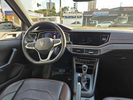 VOLKSWAGEN Virtus 1.0 4P 200 TSI FLEX HIGHLINE AUTOM�TICO, Foto 9