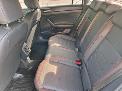 VOLKSWAGEN Virtus 1.0 4P 200 TSI FLEX HIGHLINE AUTOM�TICO, Foto 9