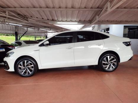 VOLKSWAGEN Virtus 1.0 4P 200 TSI FLEX HIGHLINE AUTOM�TICO, Foto 9
