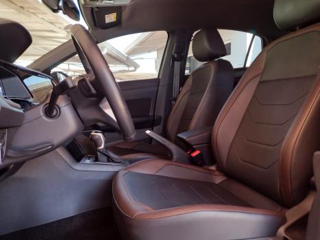 VOLKSWAGEN Virtus 1.0 4P 200 TSI FLEX HIGHLINE AUTOM�TICO, Foto 4