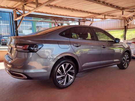 VOLKSWAGEN Virtus 1.0 4P 200 TSI FLEX HIGHLINE AUTOM�TICO, Foto 12