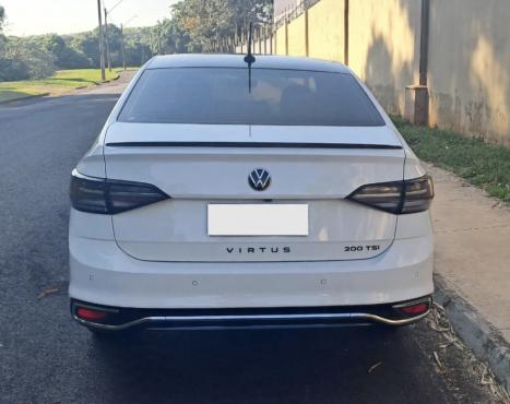 VOLKSWAGEN Virtus 1.0 4P 200 TSI FLEX HIGHLINE AUTOMÁTICO, Foto 5
