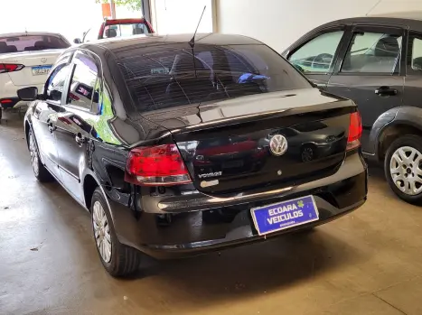 VOLKSWAGEN Voyage 1.0 4P FLEX, Foto 4