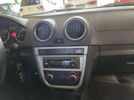 VOLKSWAGEN Voyage 1.0 4P FLEX, Foto 15