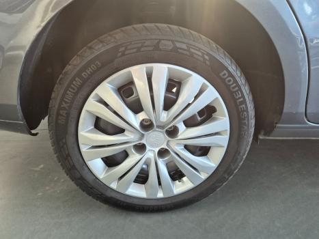 VOLKSWAGEN Voyage 1.0 4P FLEX, Foto 3