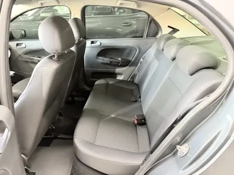 VOLKSWAGEN Voyage 1.6 4P FLEX MSI AUTOM�TICO, Foto 10