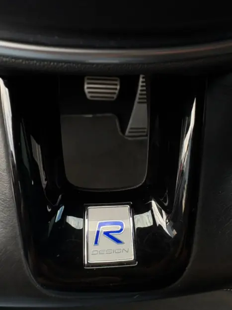 VOLVO XC60 2.0 16V 4P T8 HYBRID R-DESIGN AWD GEARTRONIC AUTOM�TICO, Foto 15