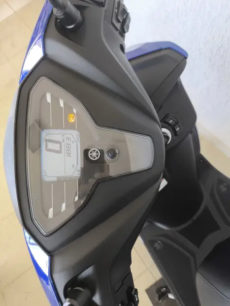 YAMAHA Fluo 125 ABS, Foto 4