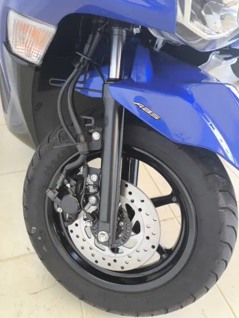 YAMAHA Fluo 125 ABS, Foto 8