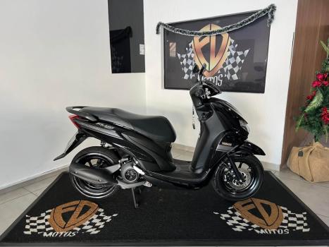 YAMAHA Fluo 125 ABS, Foto 1