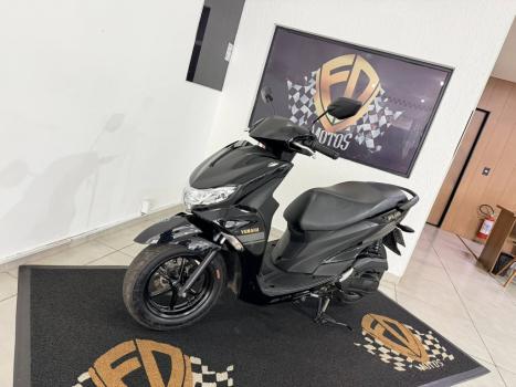 YAMAHA Fluo 125 ABS, Foto 4