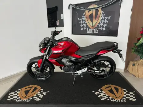 YAMAHA FZ 15 Fazer ABS, Foto 5