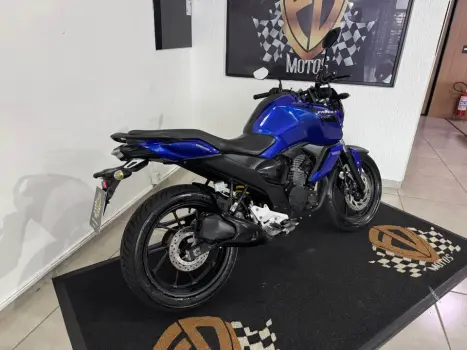 YAMAHA FZ 15 Fazer ABS, Foto 4