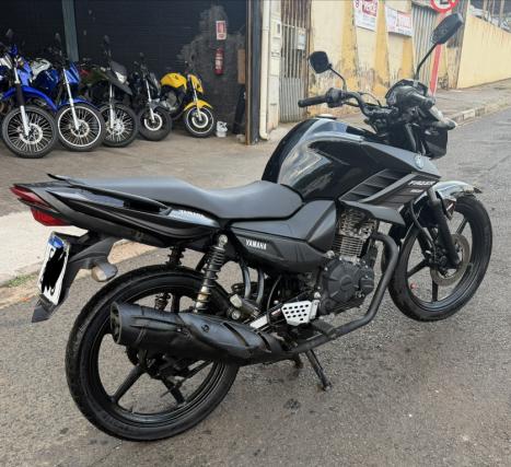 YAMAHA FZ 15 Fazer ABS, Foto 3