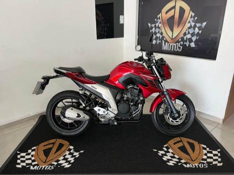 YAMAHA FZ 25 250 Fazer Flex , Foto 1