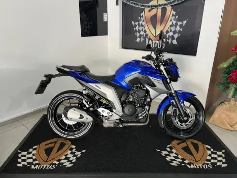 YAMAHA FZ 25 250 Fazer Flex , Foto 1