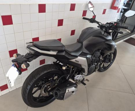 YAMAHA FZ 25 250 Fazer Flex , Foto 3