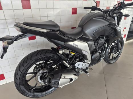 YAMAHA FZ 25 250 Fazer Flex , Foto 3
