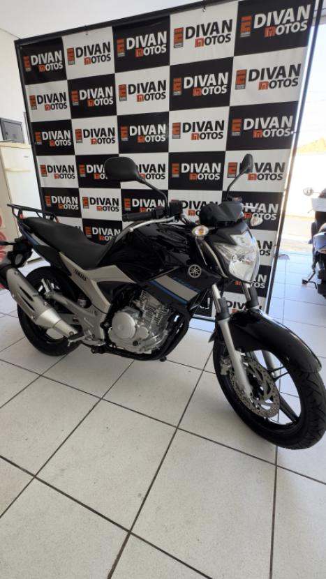 YAMAHA FZ 25 250 Fazer Flex , Foto 3