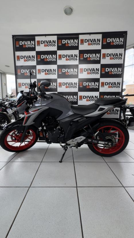 YAMAHA FZ 25 250 Fazer Flex , Foto 2